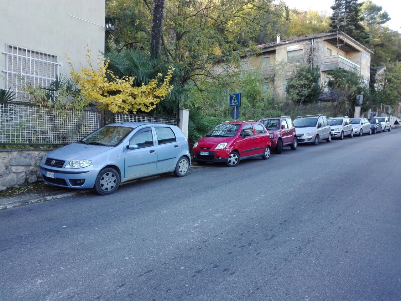 Arrivano i nuovi marciapiedi <br> ma la segnaletica resta un miraggio