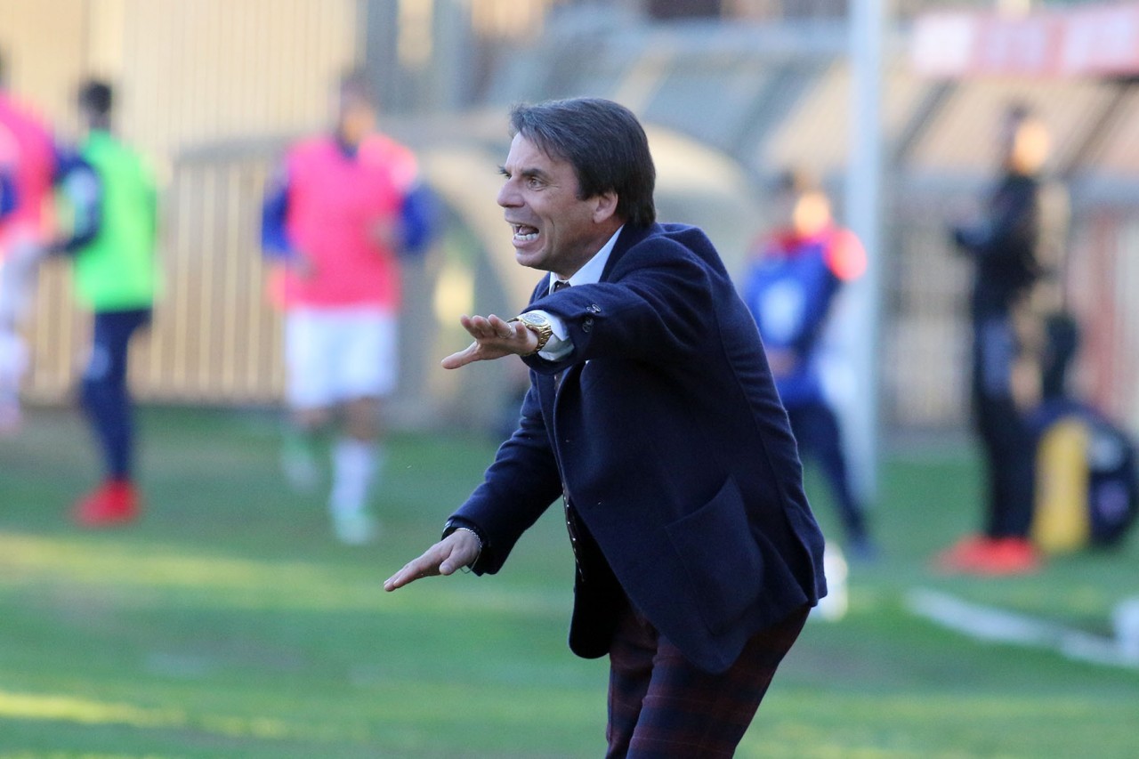 Samb, a Caserta ampio turnover. <br> Capuano risponde a Fedeli: <br> «Troppe pressioni, ci vuole equilibrio»