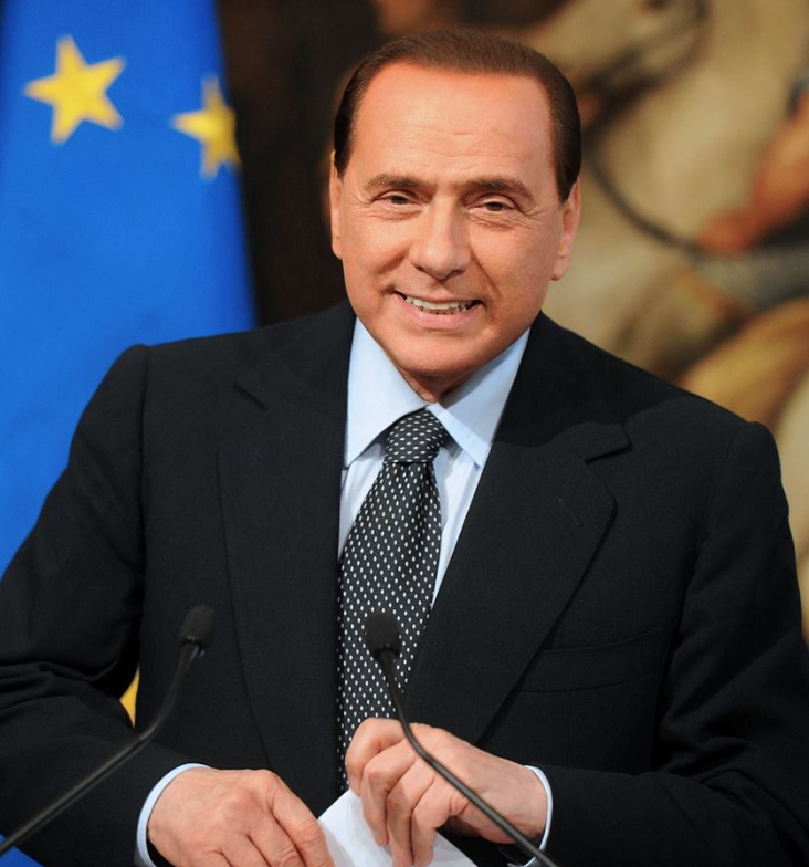 Diktat di Berlusconi, <br> per i sindaci parlamento lontano