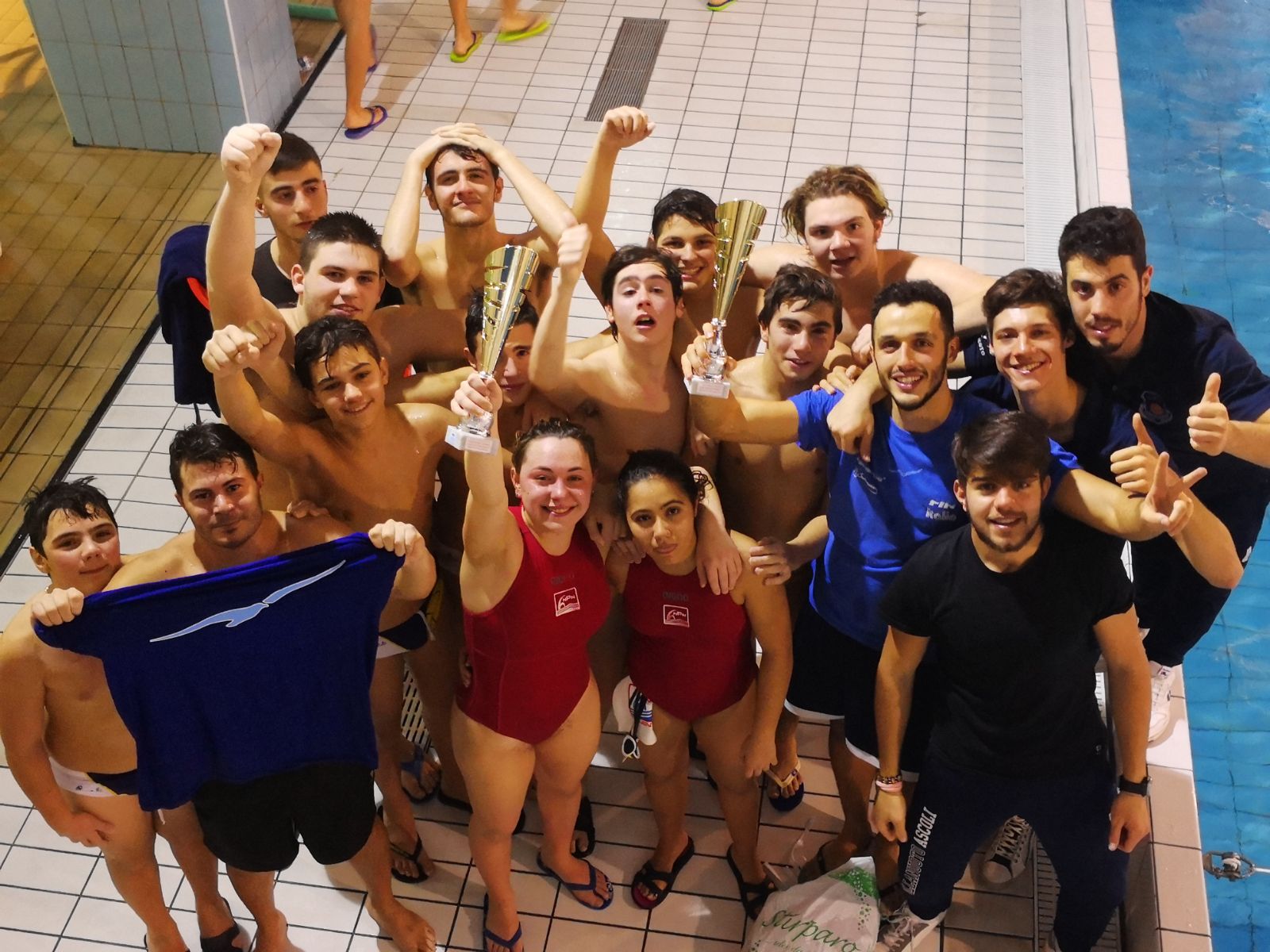Pallanuoto Albatros, <br> doppietta di lusso in Abruzzo