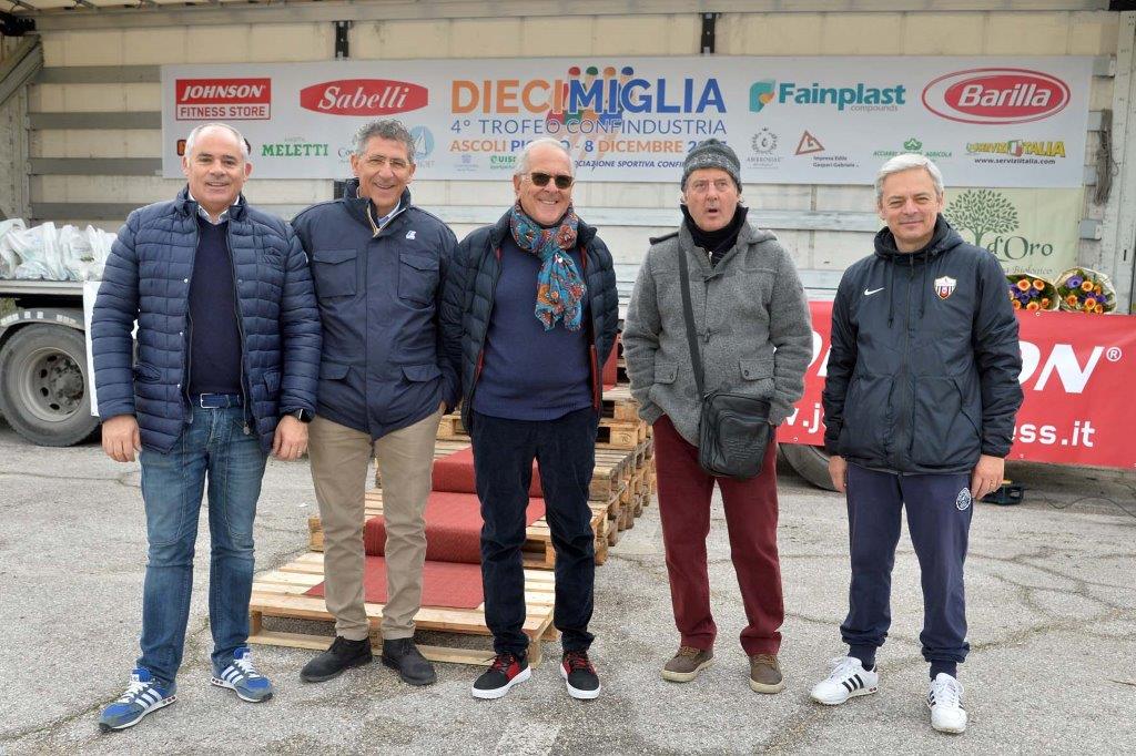 Senibeta vince la “Dieci Miglia” <br> Mancini fa il bis fra le donne