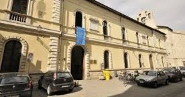 “Arte è scienza”, <br> seminario a più voci <br> per creare un laboratorio