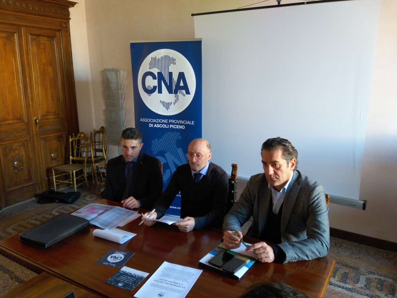Il Piceno riparte dall’innovazione <br> Male commercio e costruzioni