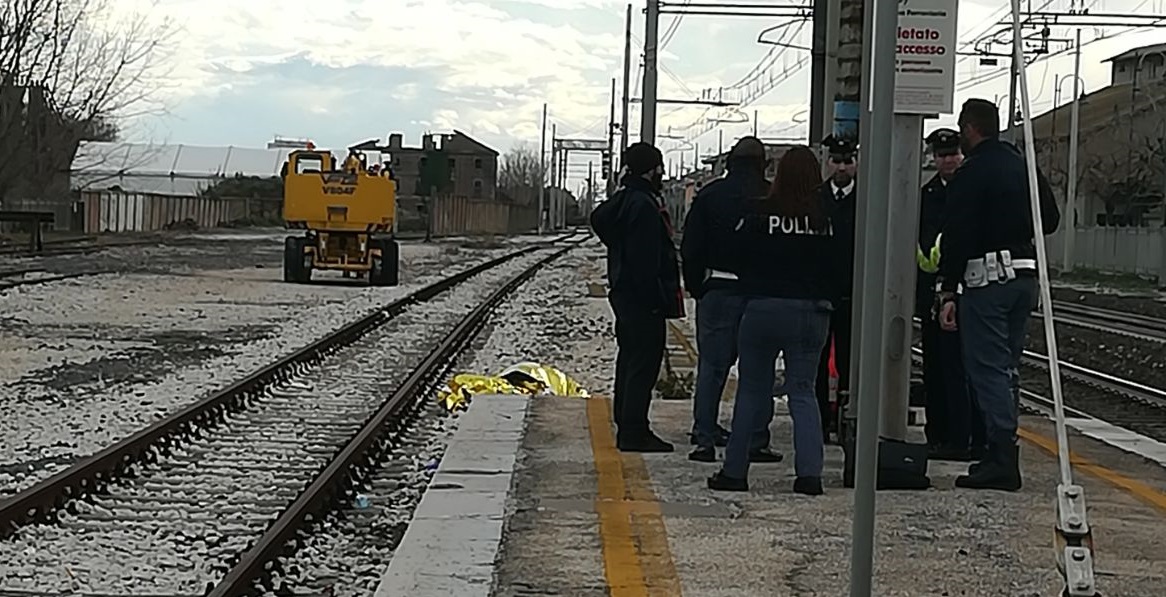 Uomo travolto da un treno, <br> Ritardi sulla linea Adriatica