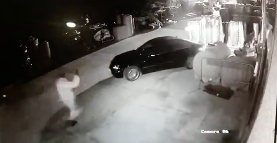 Ancora un furto nella zona industriale <br> Il <span> video </span> dei banditi in azione