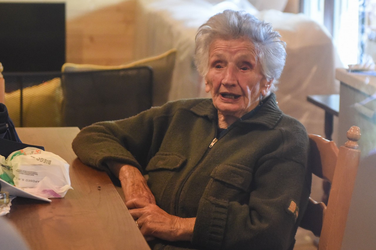 Peppina dimessa dall’ospedale, <br> è a casa della figlia: «Non è polmonite»