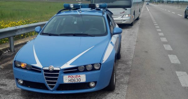 Auto di traverso sull’Ascoli mare, <br> nessun ferito ma traffico bloccato