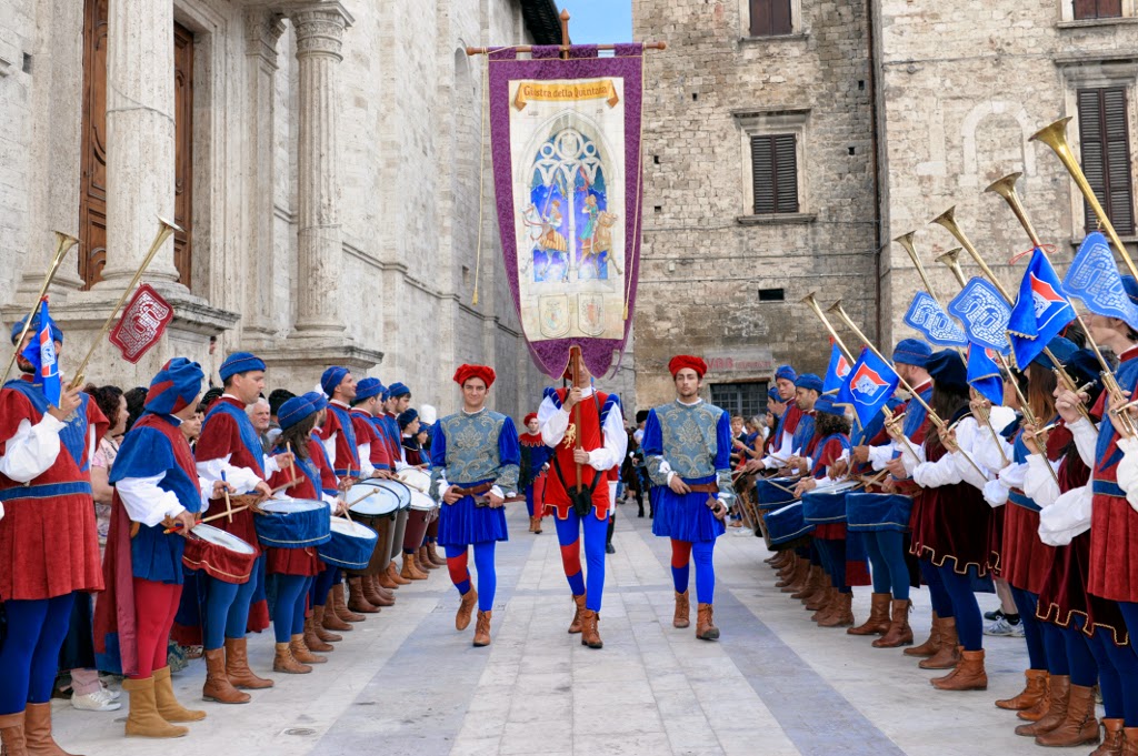 Cena di Natale e tombolata <br> col Sestiere di Porta Romana