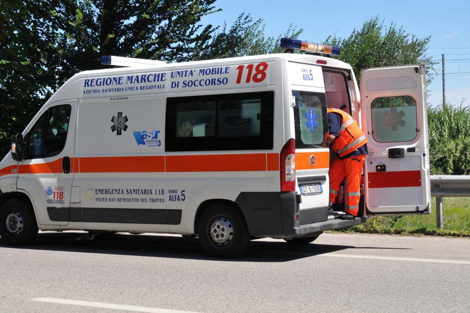 Bimbo di 6 anni azzannato <br> al viso da un pitbull <br> nella propria abitazione