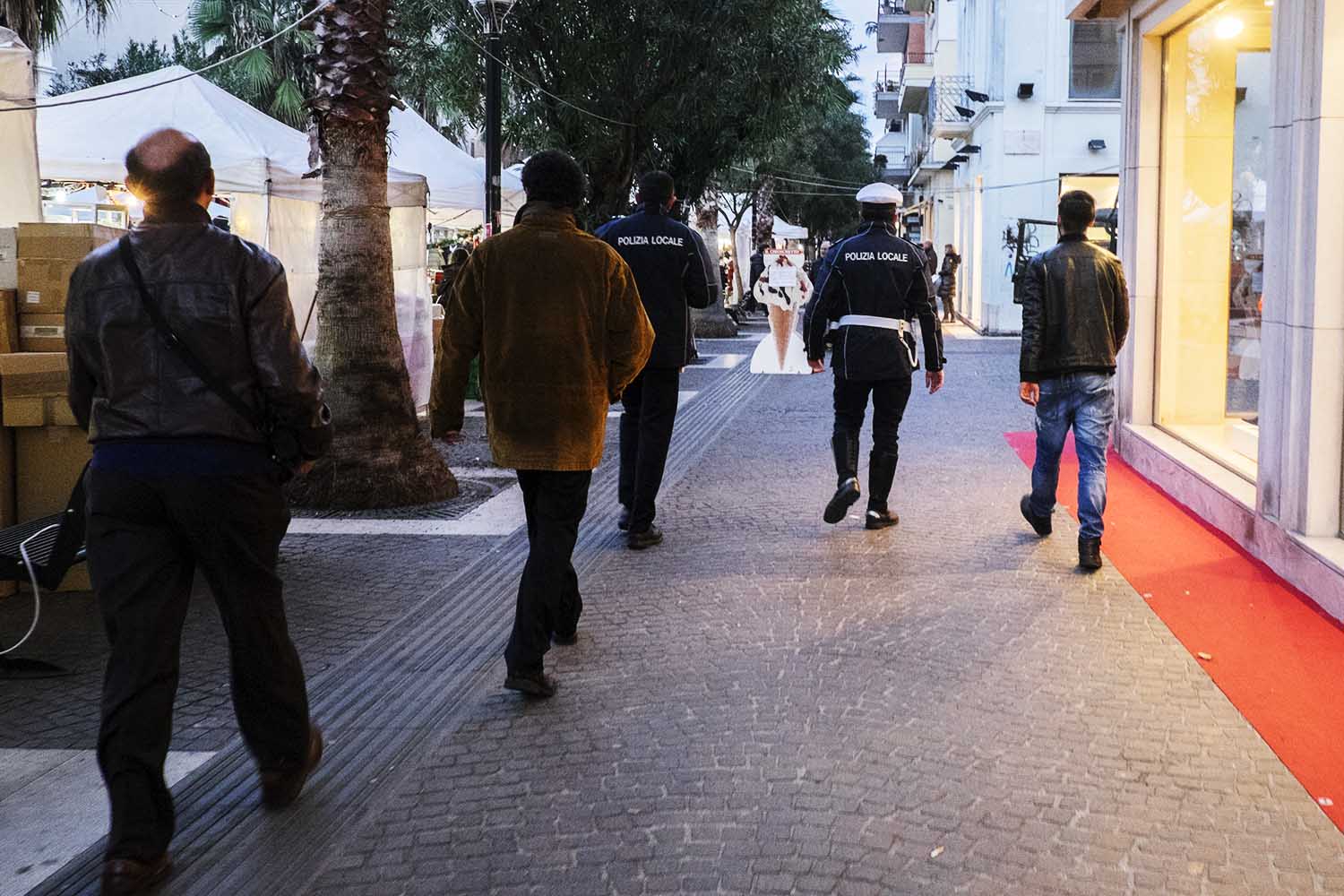 Un esercito di vigili urbani <br> ma sono quasi tutti comandanti