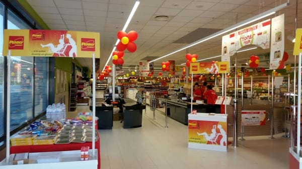 Riecco il rapinatore solitario <br> Dopo i colpi alle tabaccherie <br> stavolta tocca a un supermercato