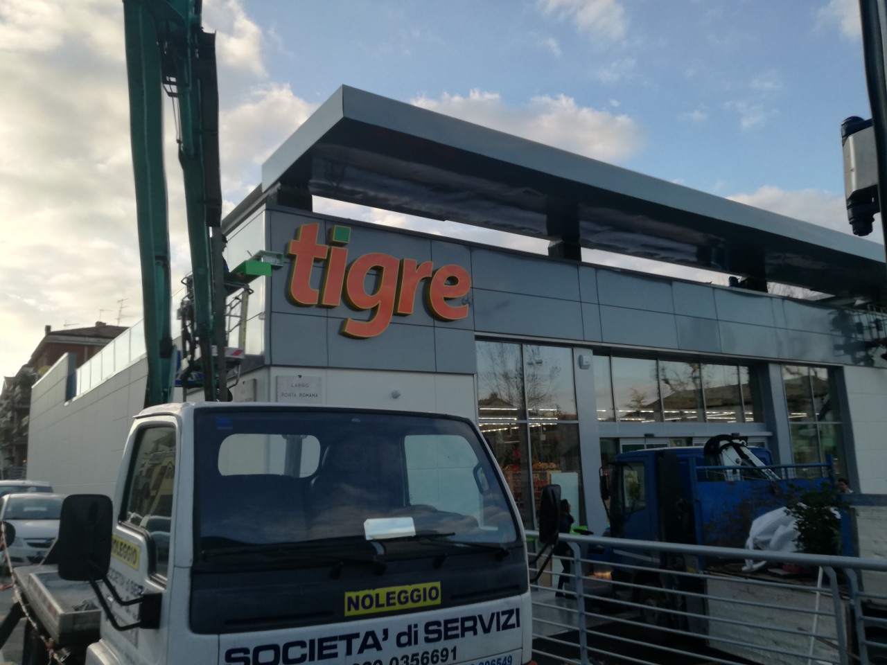 Il nuovo supermercato di Porta Romana<br> fa contenti sestiere e società sportiva