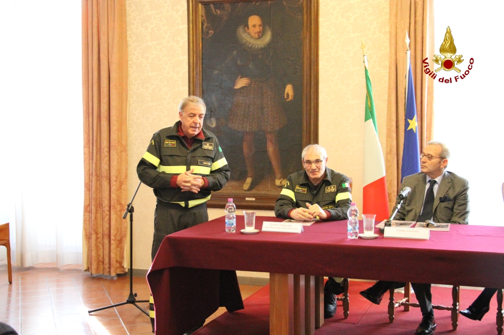 “Sisma Italia Centrale 2016-2017”, <br> il libro dei Vigili del Fuoco <br> <span> Foto e video </span>