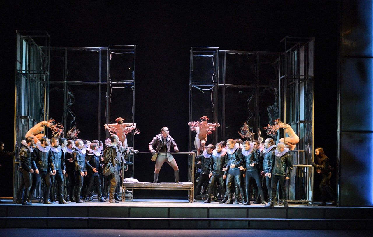 Rigoletto, il debutto a Jesi <br> del Coro Ventidio Basso <br> I complimenti di De Vivo