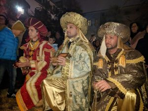 Epifania e presepe, il centro spopola <br> E Castelli diventa “Re Magio” <br> <span> Foto e video </span>