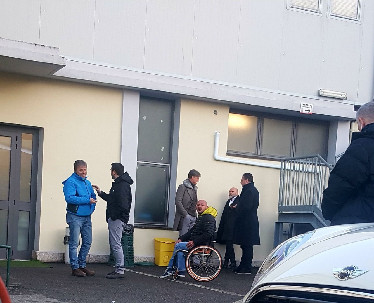 I tifosi urlano la rabbia <br> Bocche cucite in società <br> La squadra non torna ad Ascoli