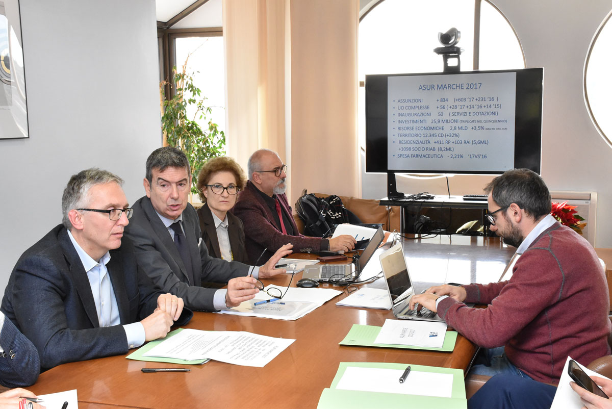 Sanità, 600 assunzioni nel 2017 <br> Tagliata la spesa farmaceutica <br> Investimenti per 25 milioni