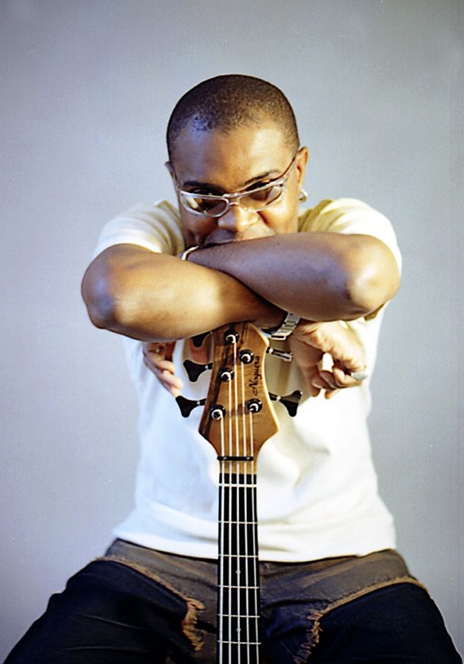 Evento speciale al Cotton Club <br> Arriva il basso di Ray Charles