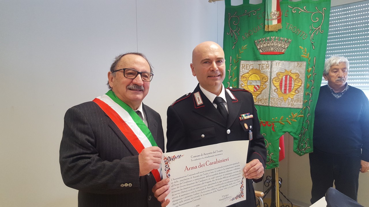 Arquata, consegnata <br> ai Carabinieri <br> la cittadinanza onoraria