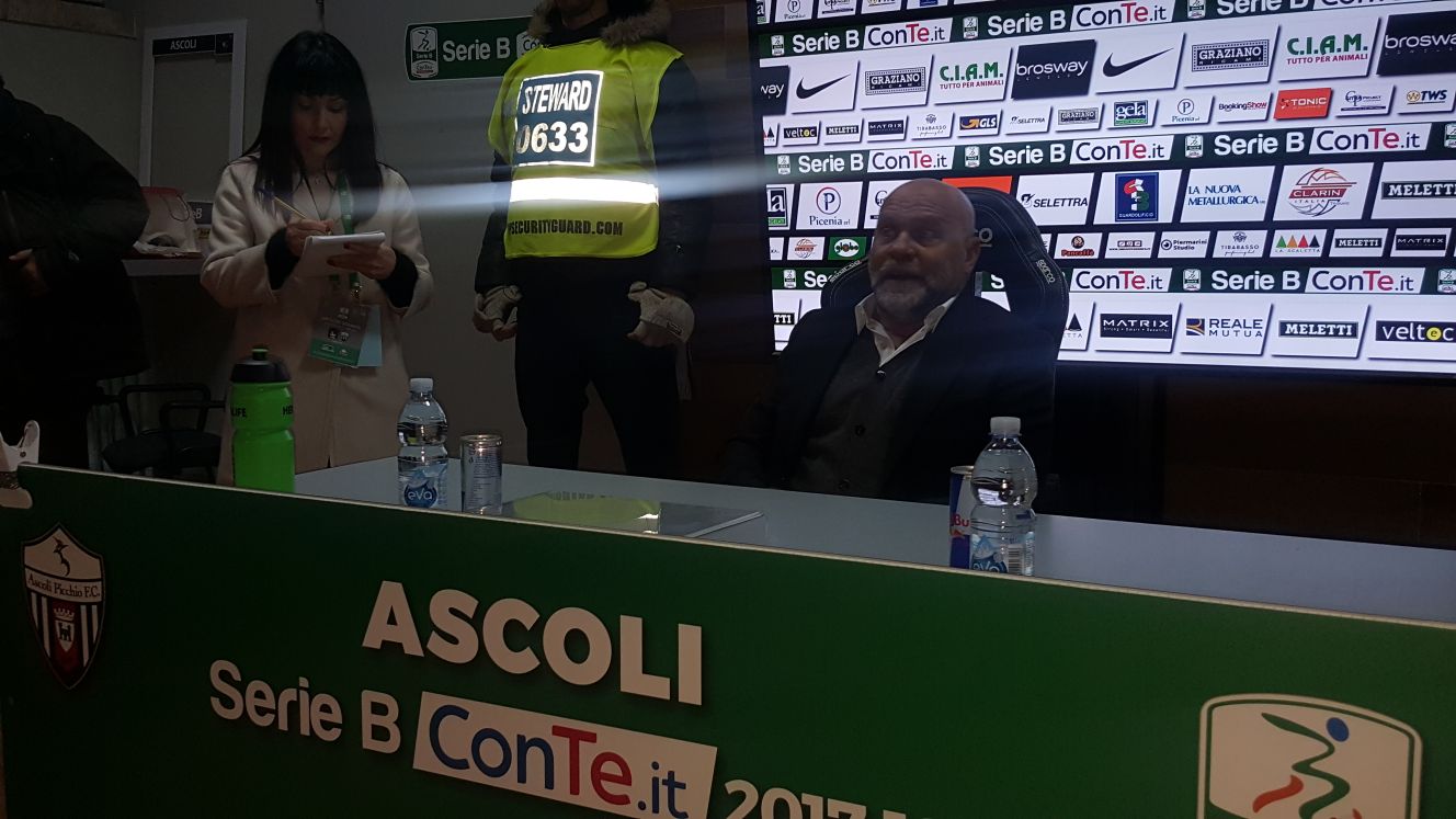 Cosmi: «Dobbiamo tener botta <br> e soprattutto restare uniti, <br> questo clima non aiuta»