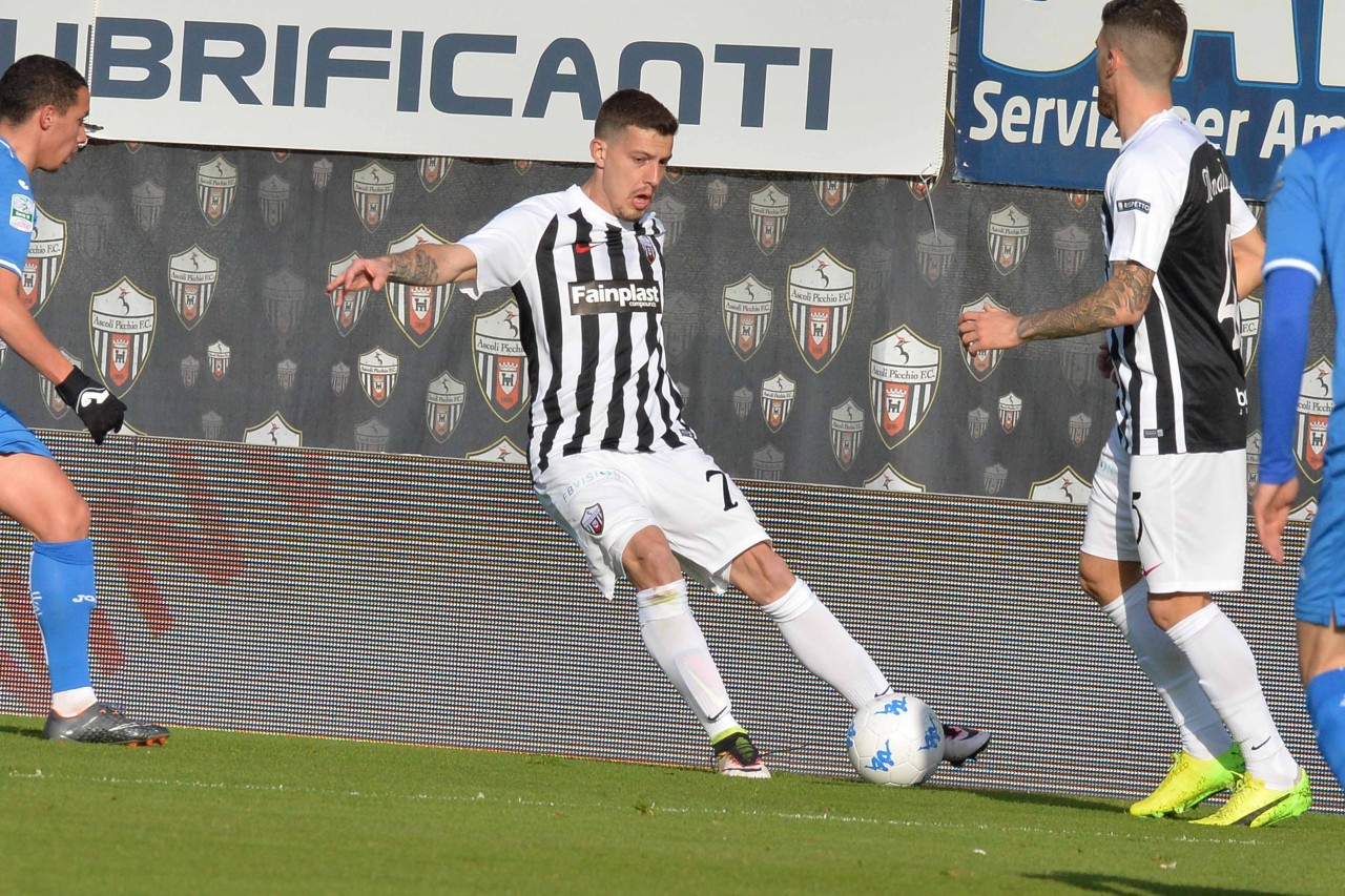 L’Ascoli (7 partite in casa e 5 fuori) <br> si gioca tutto negli ultimi due mesi <br> Lezione di Morganti alla Ternana