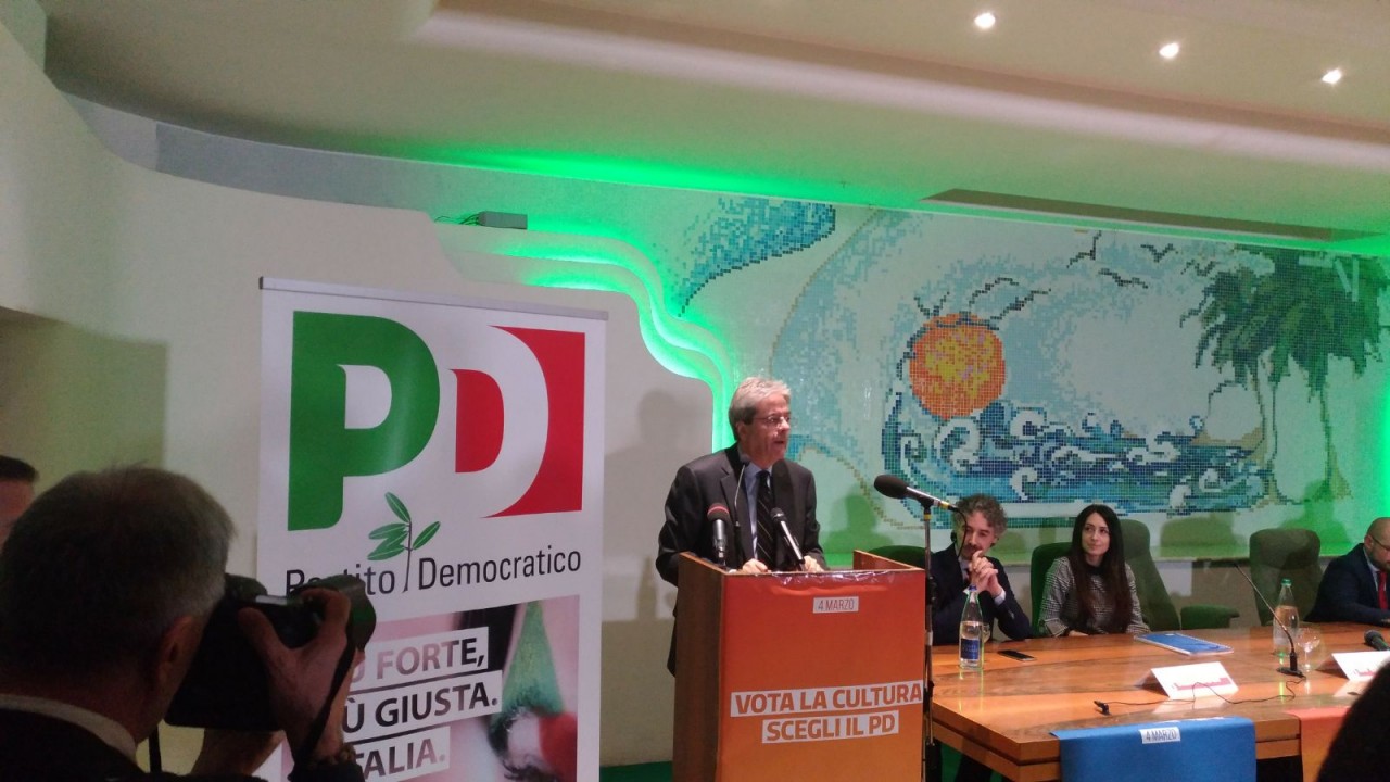 Gentiloni in Riviera <br> «Sono davvero orgoglioso <br> di essermi candidato qui»