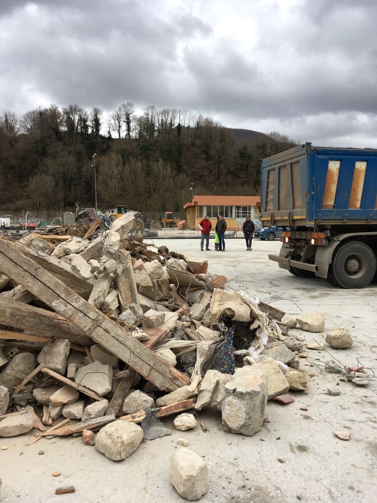 Macerie del sisma, riaperto <br> il deposito temporaneo a Pescara