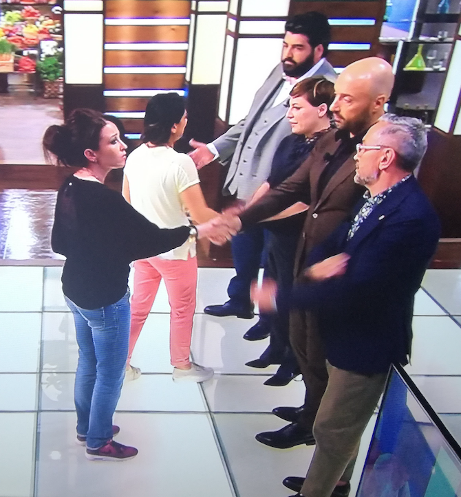 Masterchef, Manuela choc: <br> espulsa, riammessa <br> e poi eliminata al pressure test