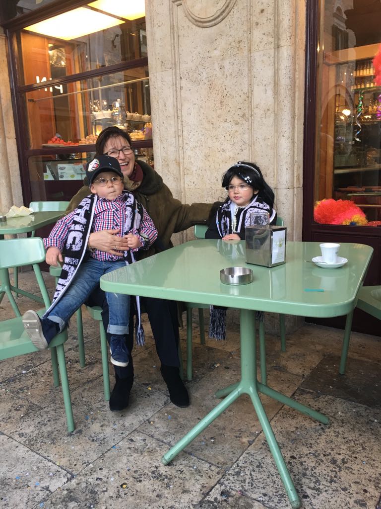 Carnevale, oggi il gran finale <br> Anche mister Cosmi ha il suo imitatore <br> <span> Foto e Video </span>
