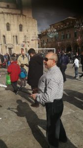 Prime gag in piazza: <br> stadio, Bellini e piscina <br> <span> (Foto-Video) </span>