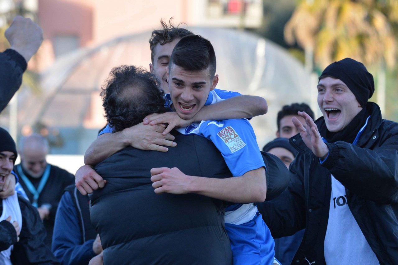 Monticelli acciuffato nel finale <br> La capolista Matelica strappa l’1-1 <br> sfruttando anche la superiorità numerica