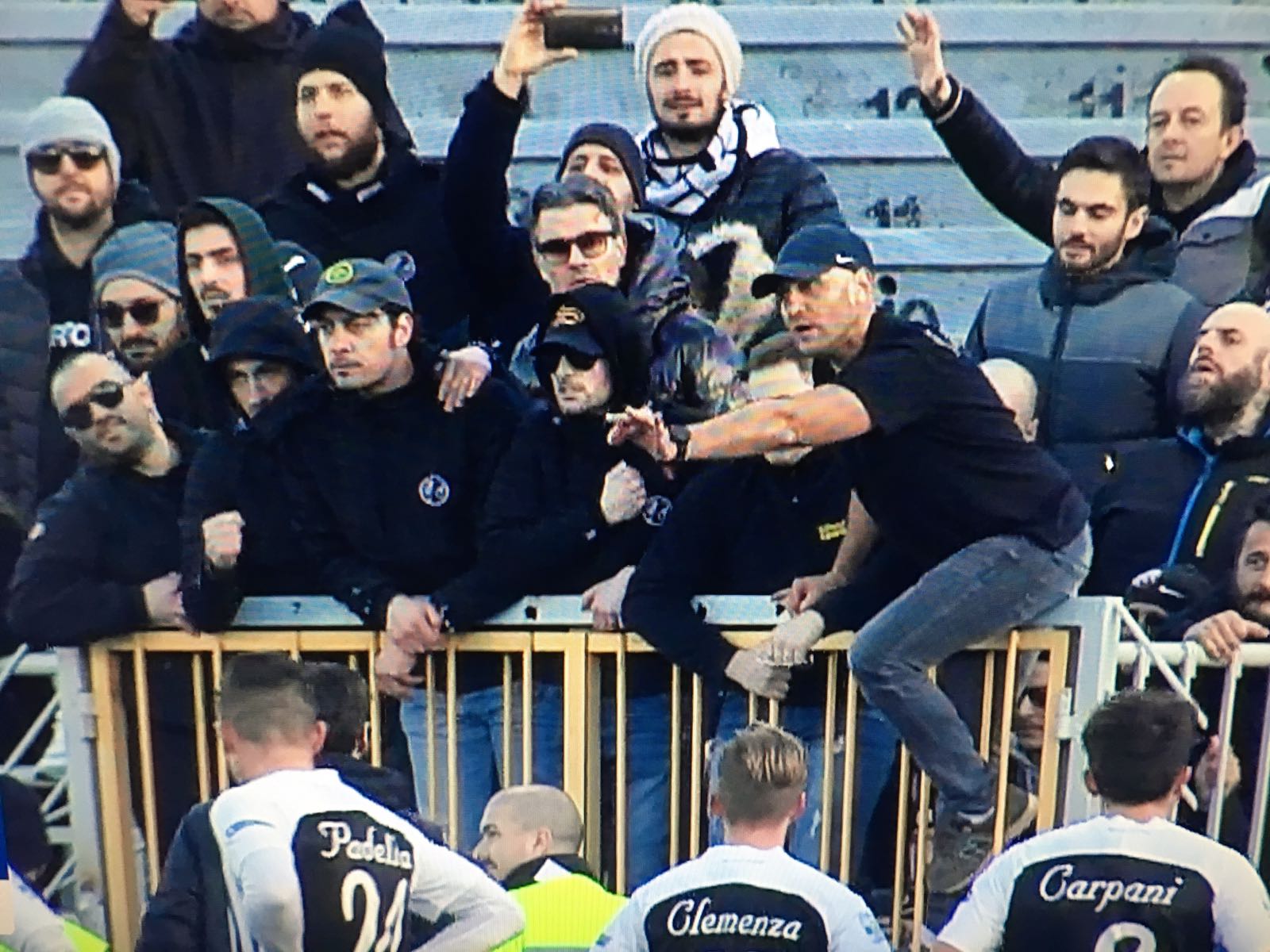 Ascoli, la vittoria fa morale <br> La Ternana va ko a Cesena <br> e ora in coda 7 squadre in 5 punti