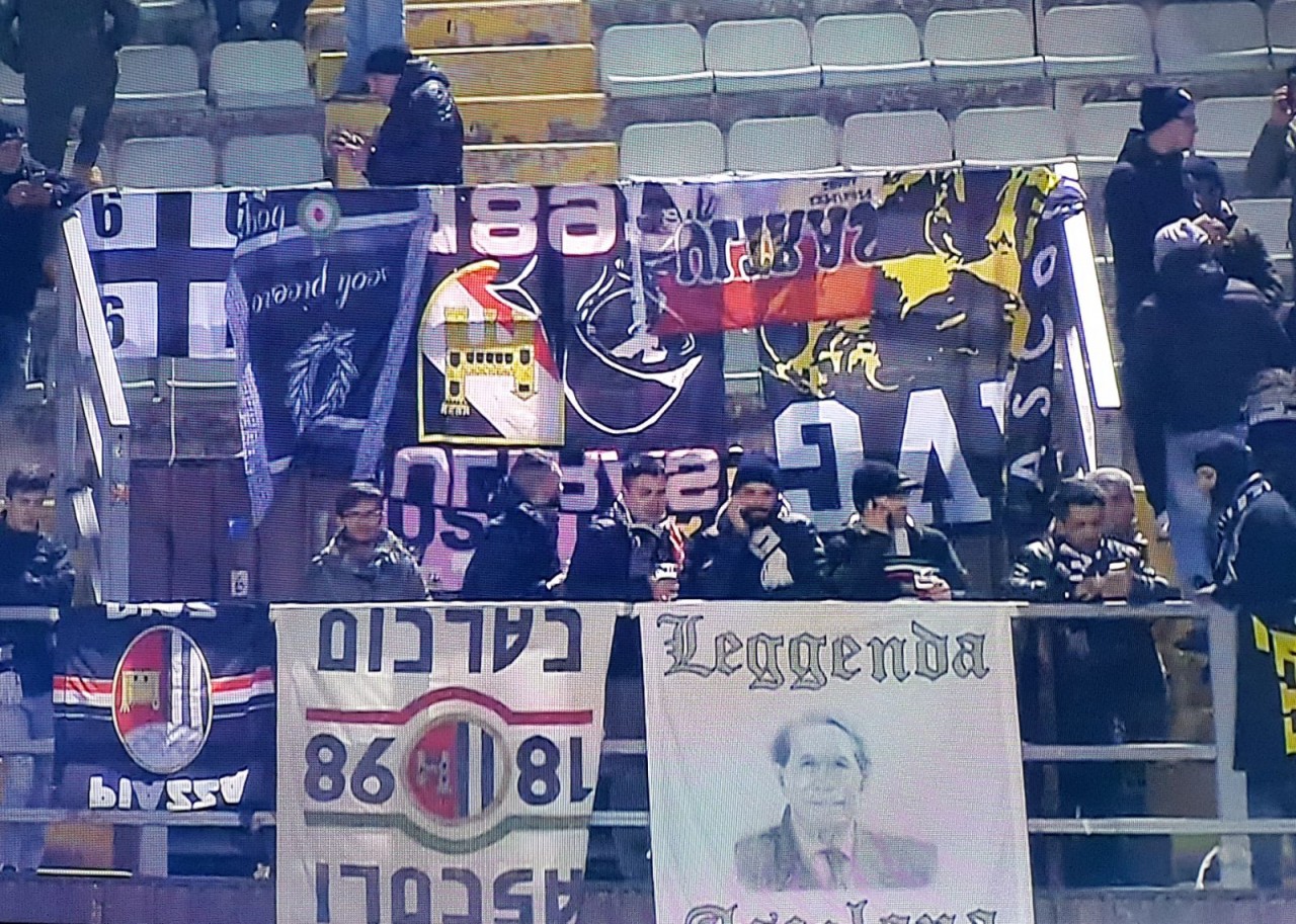 A Palermo è notte fonda <br> L’Ascoli va in vantaggio <br> ma poi resta negli spogliatoi: 4-1