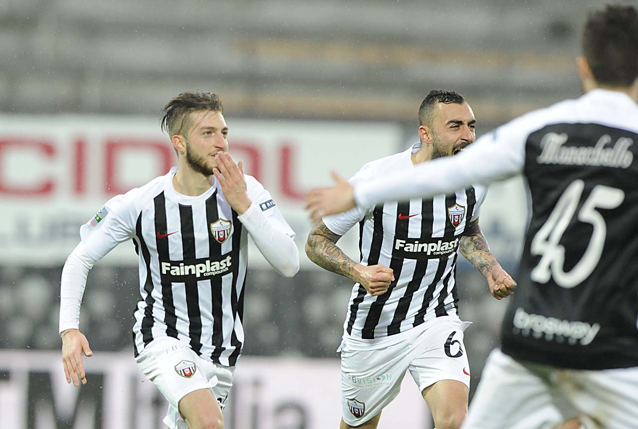 Ascoli, un colpaccio a Palermo <br> sarebbe oro per la salvezza <br> Possibile turnover a centrocampo