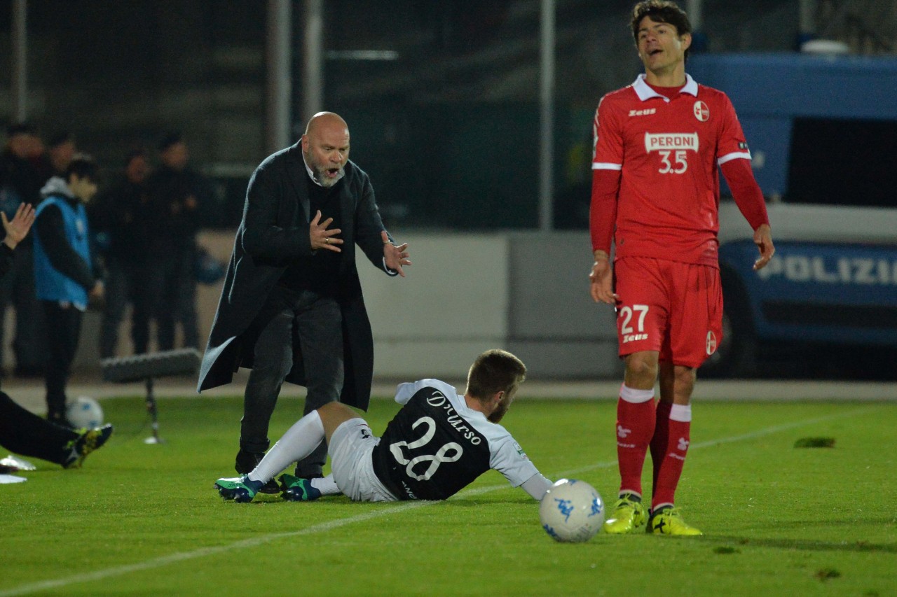 Ascoli Picchio: il Novara vince <br> il posticipo (1-0) e si allontana <br> ma il Cesena resta a un punto
