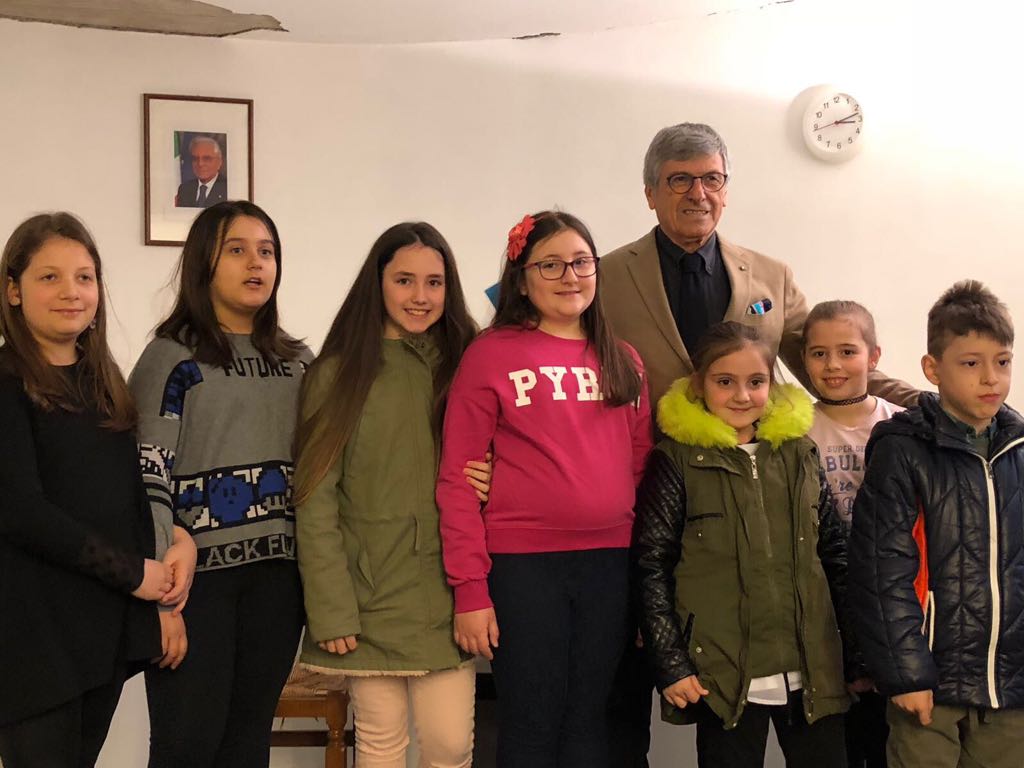 Festa del papà, Comunanza <br> la celebra con gli studenti <br> e un riconoscimento