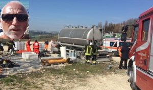 Schiacciato dalle ruote dell’autocisterna <br> muore l’autista ascolano Marco Luzi <br> La tragedia alla discarica di Fermo <br> <span> Foto e Video Schiacciato dalle ruote dell’autocisterna <br> muore l’autista ascolano Marco Luzi <br> La tragedia alla discarica di Fermo <br> <span> Foto e Video