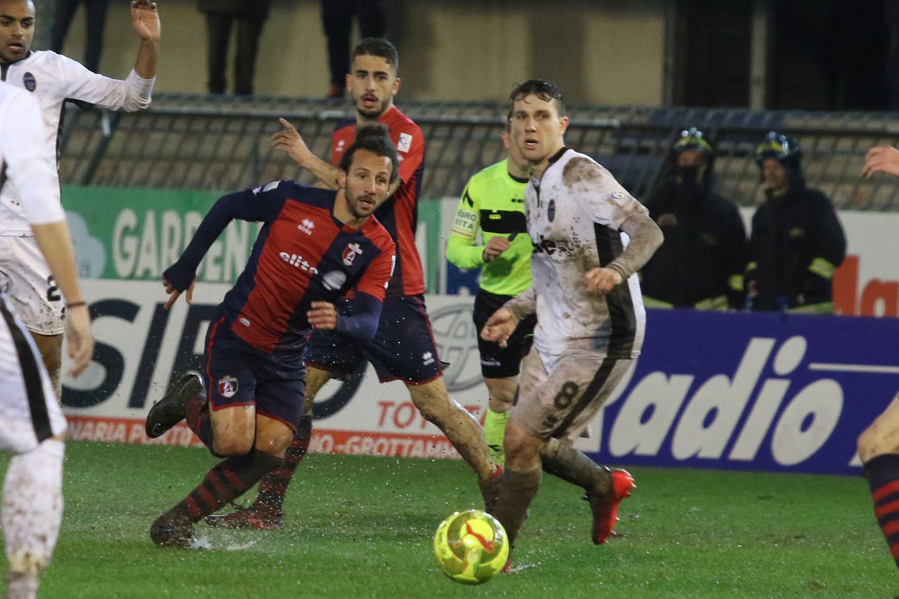 La Samb torna a vincere in casa <br> Due gol nel recupero e Renate ko <br> <span> Fotogallery </span>