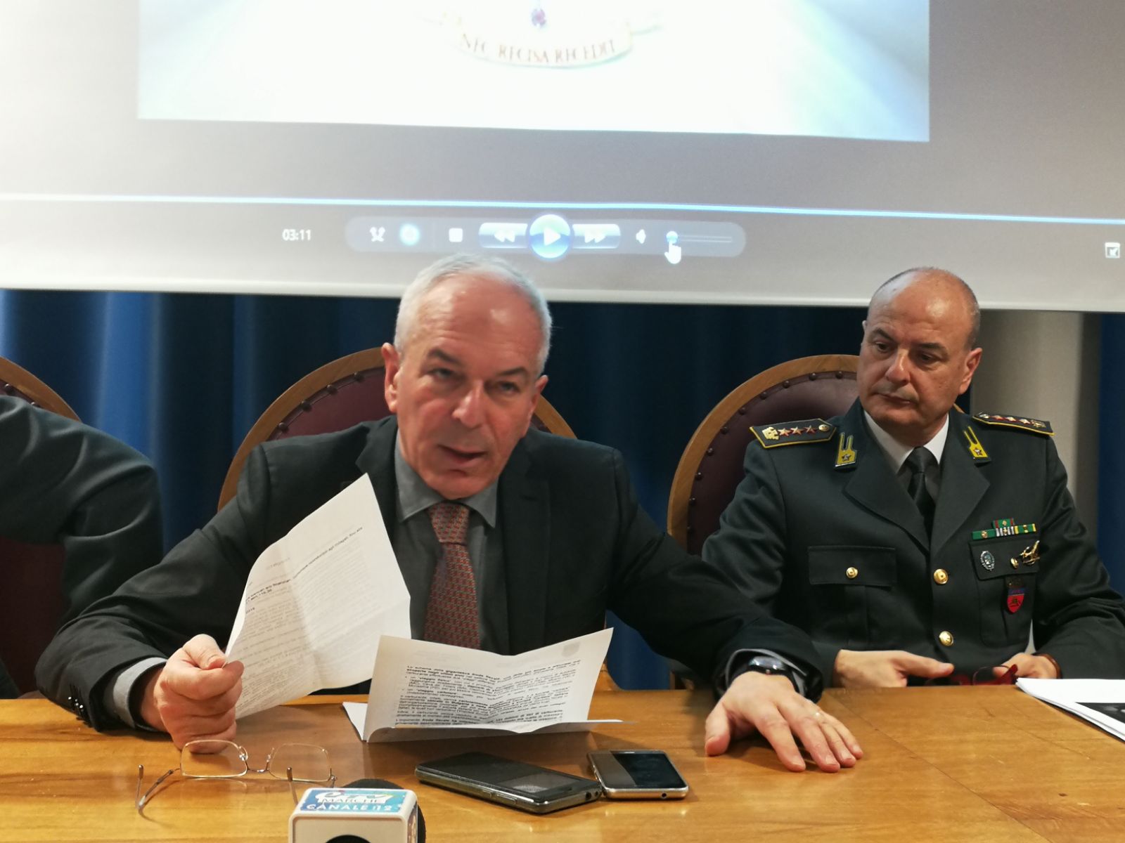 Maxi frode sui carburanti <br> scoperta la truffa del secolo <br> Evasione da 120 milioni, sei arresti