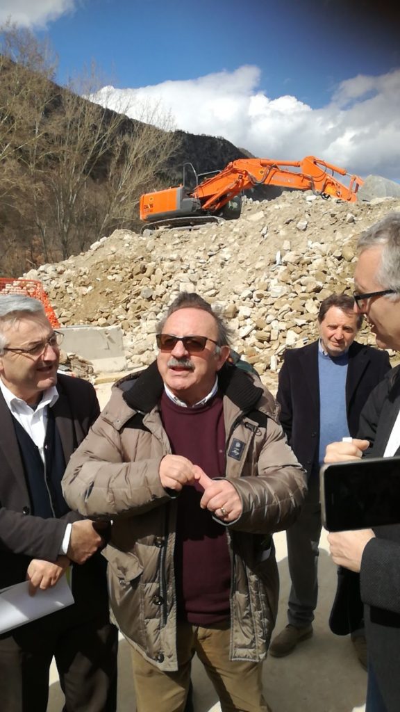 Arquata, scoppia il caso donazioni <br> Petrucci accusa: «Il Comune non sa <br> a chi vanno i fondi delle onlus» <span> (Video)