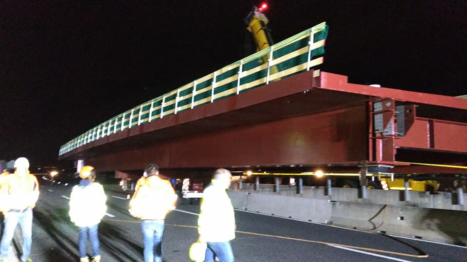 Montato il ponte sull’A14, <br> dove morirono i coniugi Diomede <br> <span> (Foto e Video)