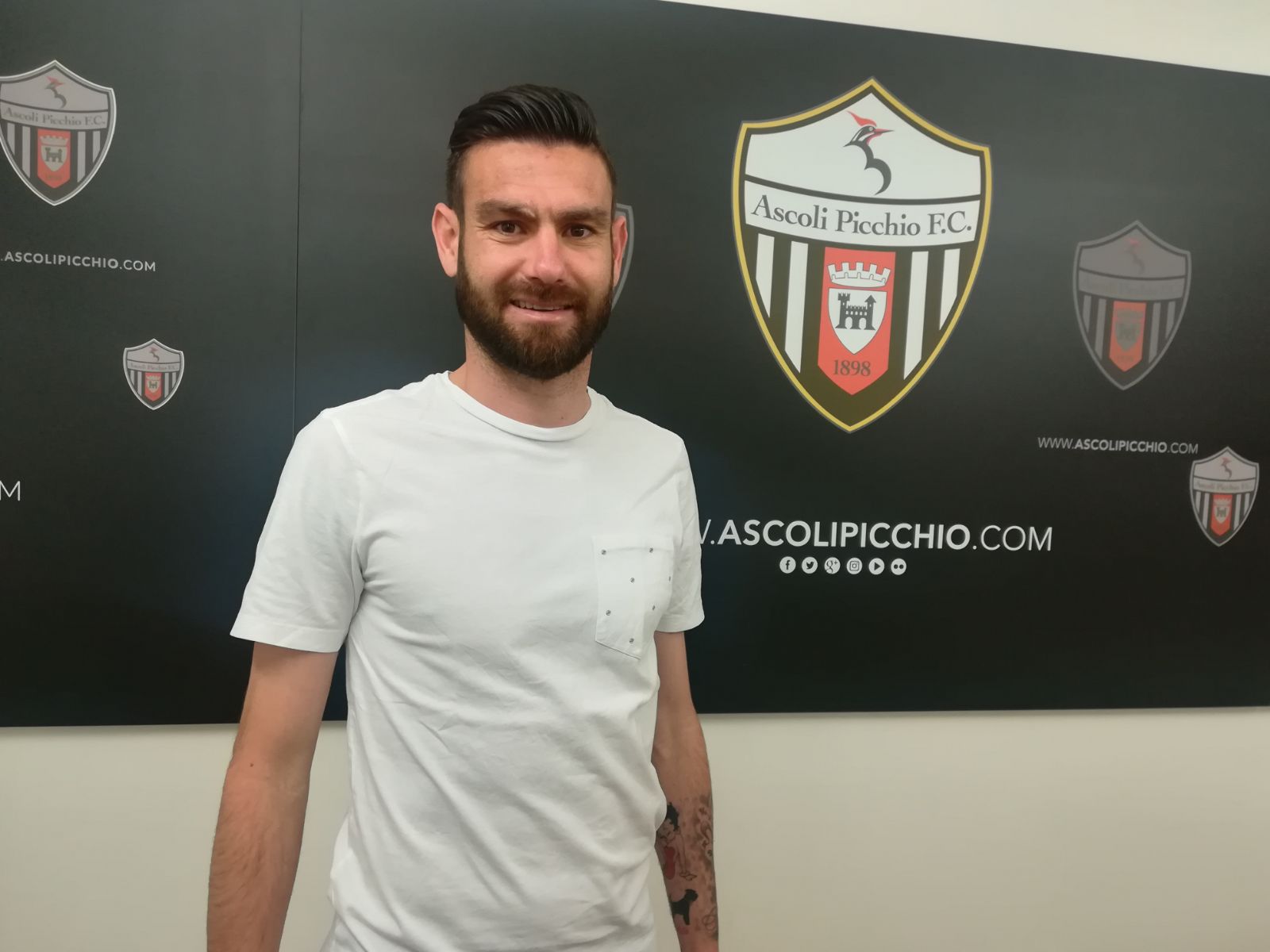 Buzzegoli carica l’Ascoli: «Siamo <br> sulla strada giusta e dobbiamo <br>  continuare. A Foggia senza timori»