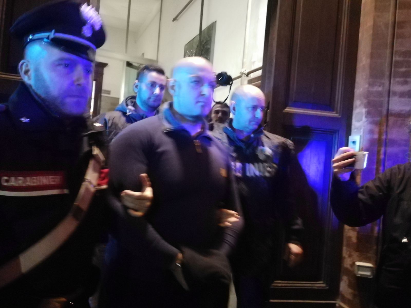 Traini, raid con musica a palla <br> «Volevo arroccarmi come Rambo» <br> Poi chiamò il fratello e una ragazza