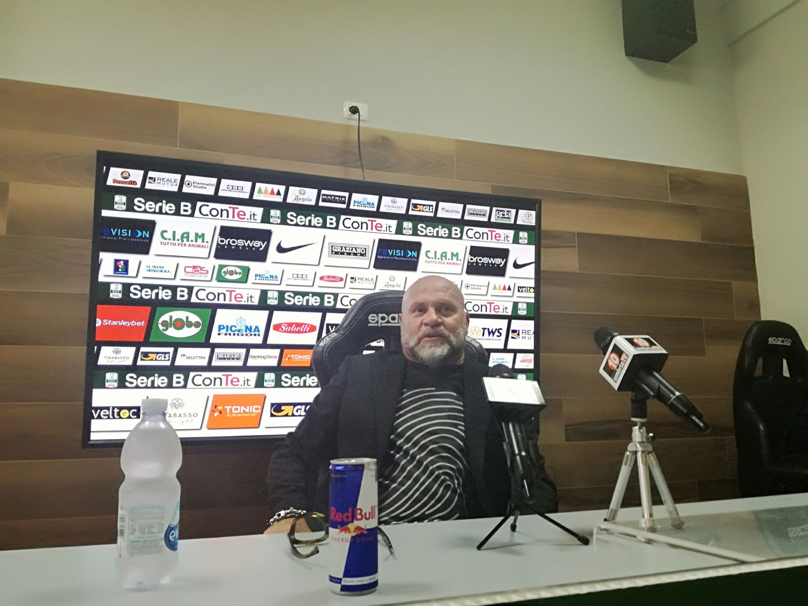 Cosmi: «Il punto è prezioso, <br> ho voluto preservare Mengoni»