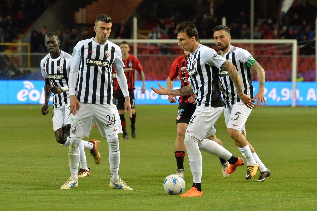 Il peggiore Ascoli di Cosmi <br> rovina quasi tutto a Foggia: <br> giocando così inutile illudersi