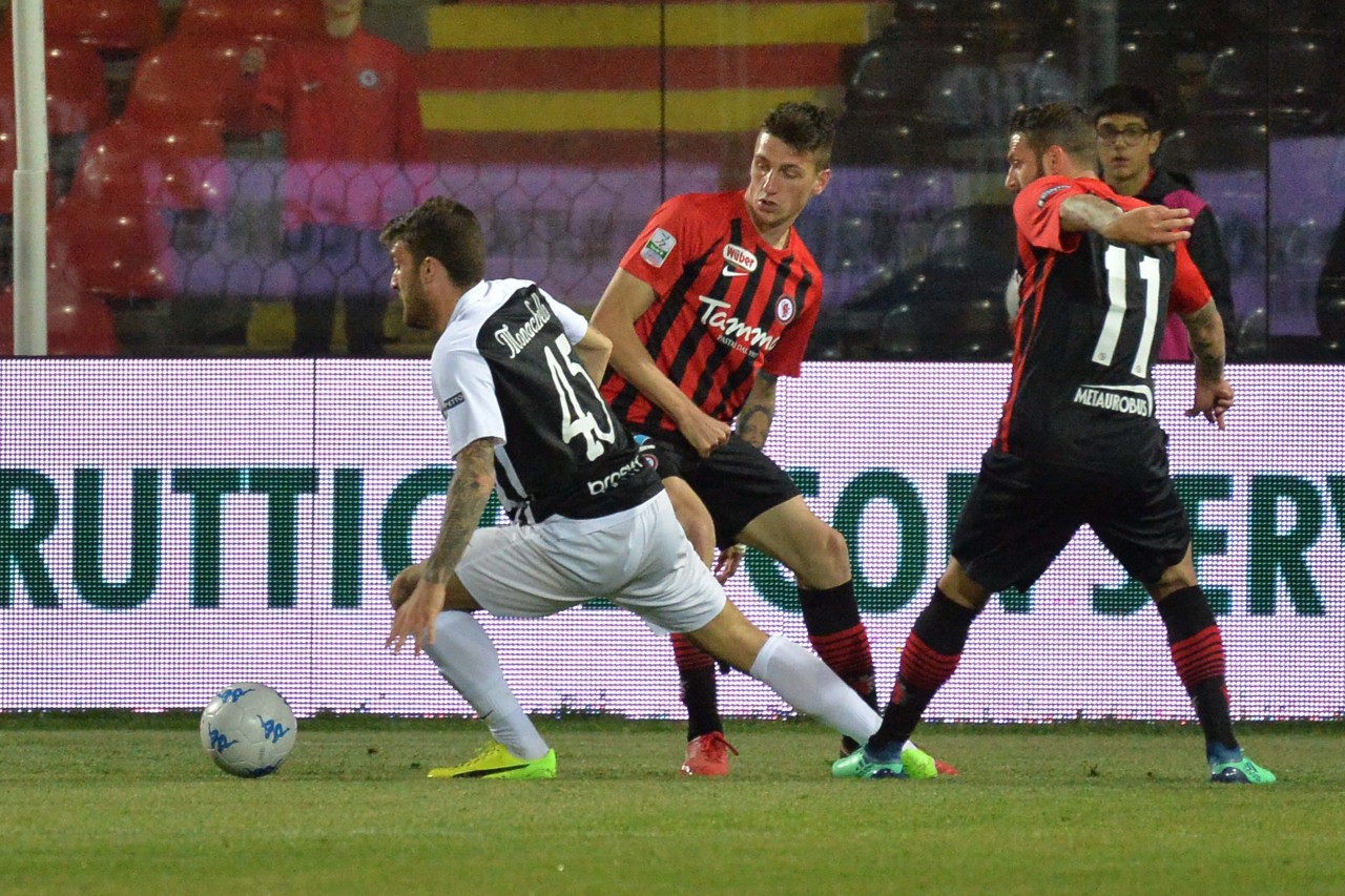 Ascoli, i playout restano a un punto <br> ma per salvarsi dovrà combattere <br> Hanno vinto solo tre squadre