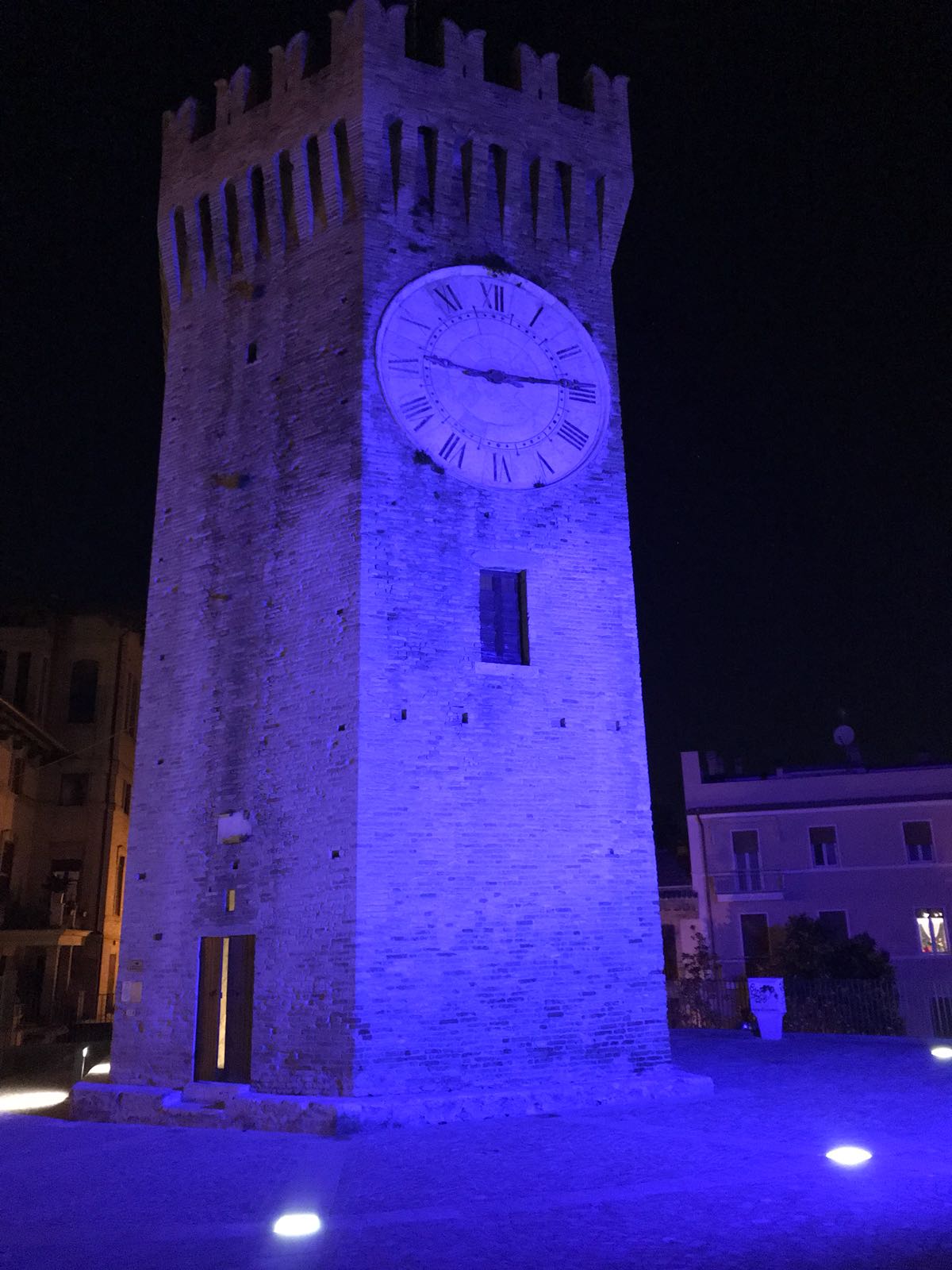 Giornata dell’autismo <br> Il Torrione diventa blu