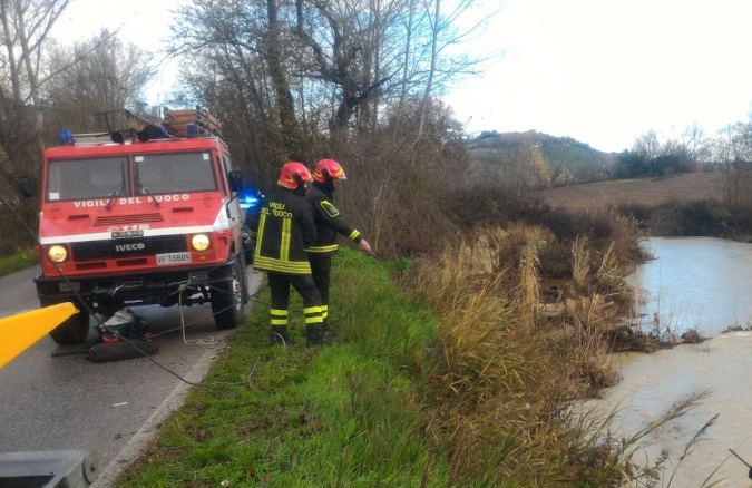 Cadavere sull’argine del Tronto <br> Dopo tre mesi il colpo di scena: <br> l’uomo senza nome è di Grottammare