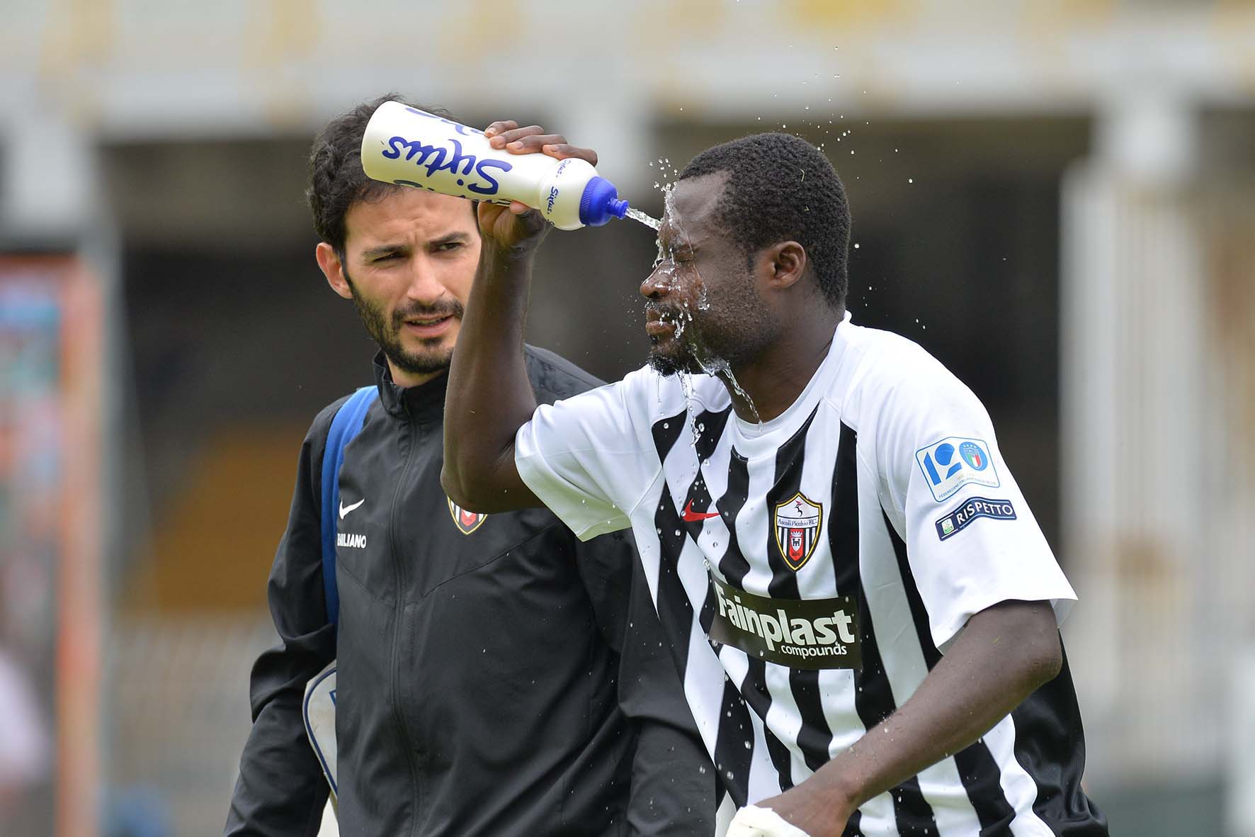 Ascoli, la rabbia non passa <br> dopo la sconfitta con lo Spezia <br> La salvezza può arrivare lunedì <br> contro il Venezia dell’ex Cosmi