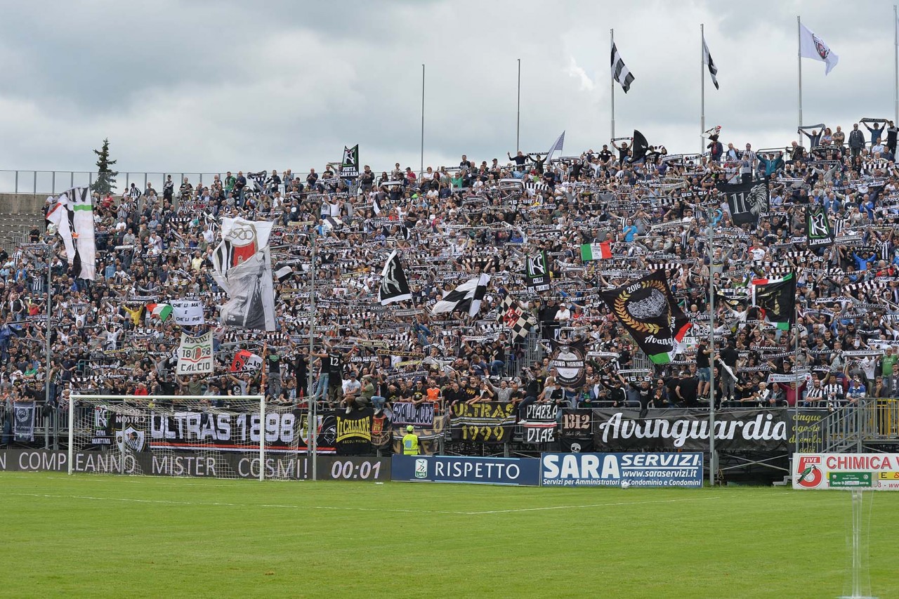 Ascoli, da Pescara altri 800 biglietti <br> Scatta l’esodo dei tifosi bianconeri